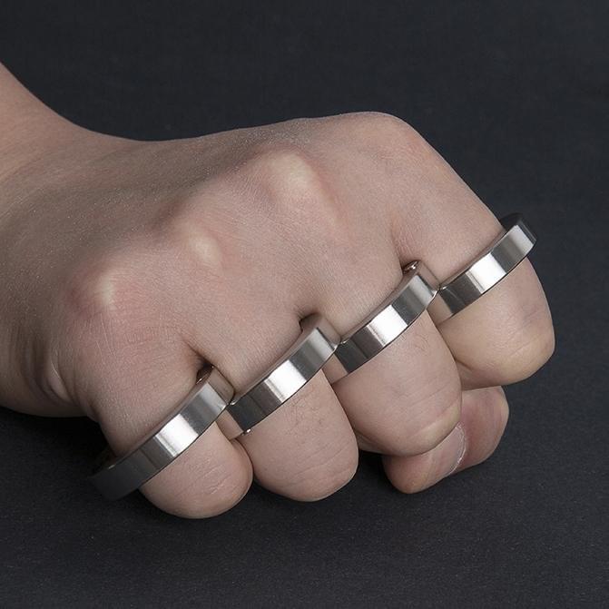 Coups de poing américains pliants en acier inoxydable 440C